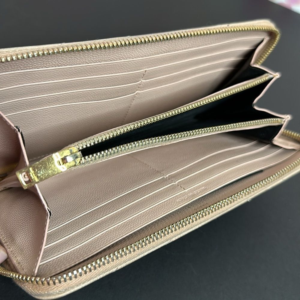 💯Authentic YSL Full Zipped Long Wallet🍀 - Picture 13 of 17